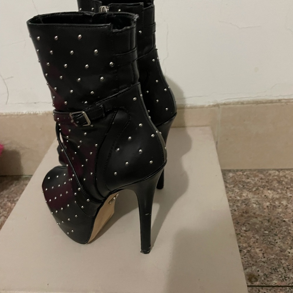 Bebe Sandals - Picture 3 of 3